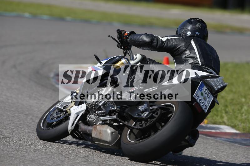 /Archiv-2024/29 12.06.2024 MOTO.CH Track Day ADR/Gruppe gelb/82